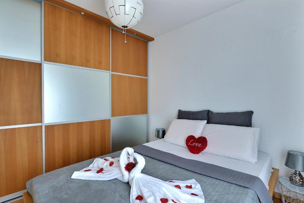 L'Appart' Frontiere-Suisse* Fibre*Chek-In*24/24 Apartment Saint-Louis  Luaran gambar